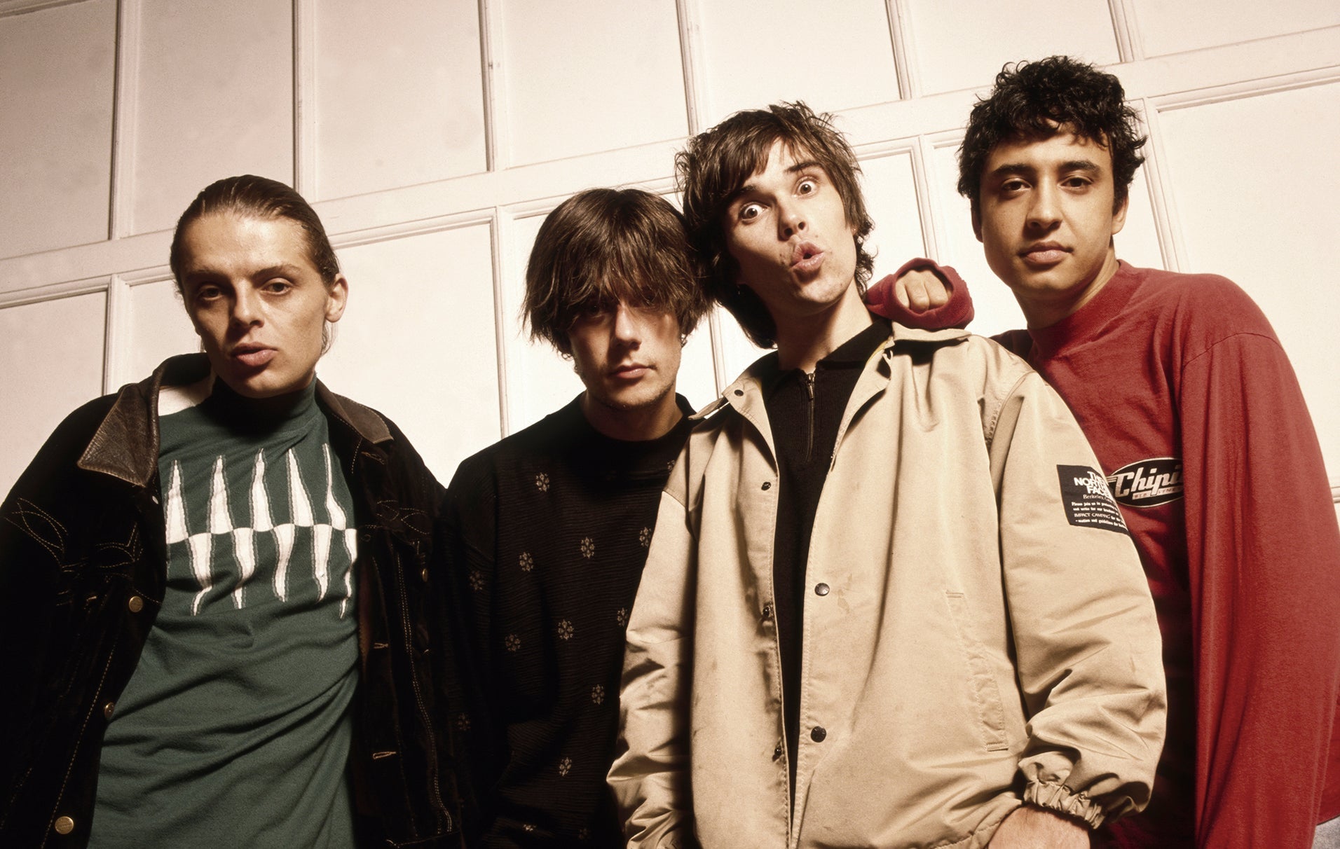 stone_roses.jpg?v=1749743168&