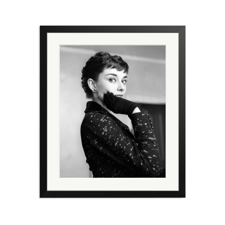 Audrey Hepburn by Mirrorpix | Framed Photography