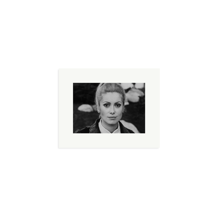 catherine-deneuve-portrait-