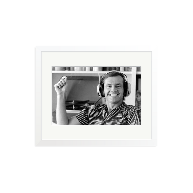 jack-nicholson-smiling-frame-1