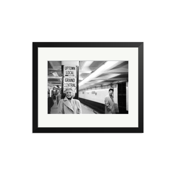 額装品/マリリン モンロー/Grand Central Station Marilyn In Grand Central Station | Framed Photography