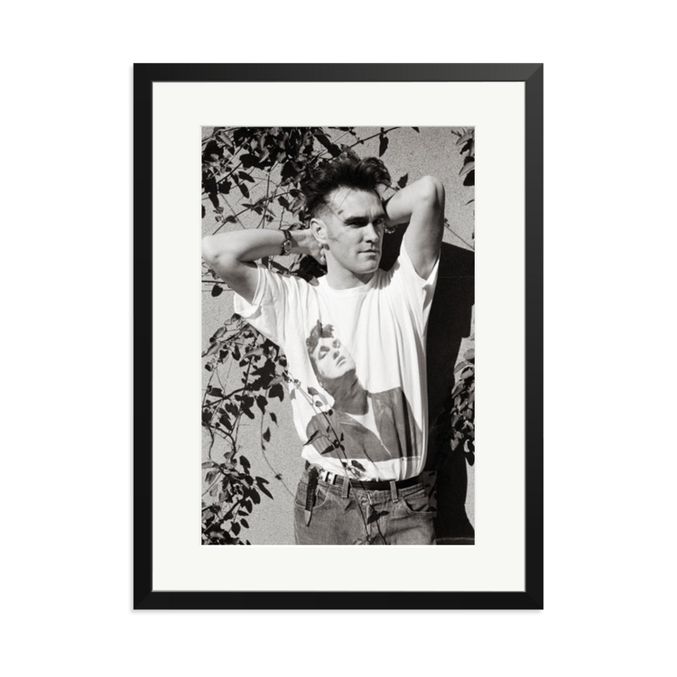 Morrissey Posing by Kevin Cummins | Framed Photography