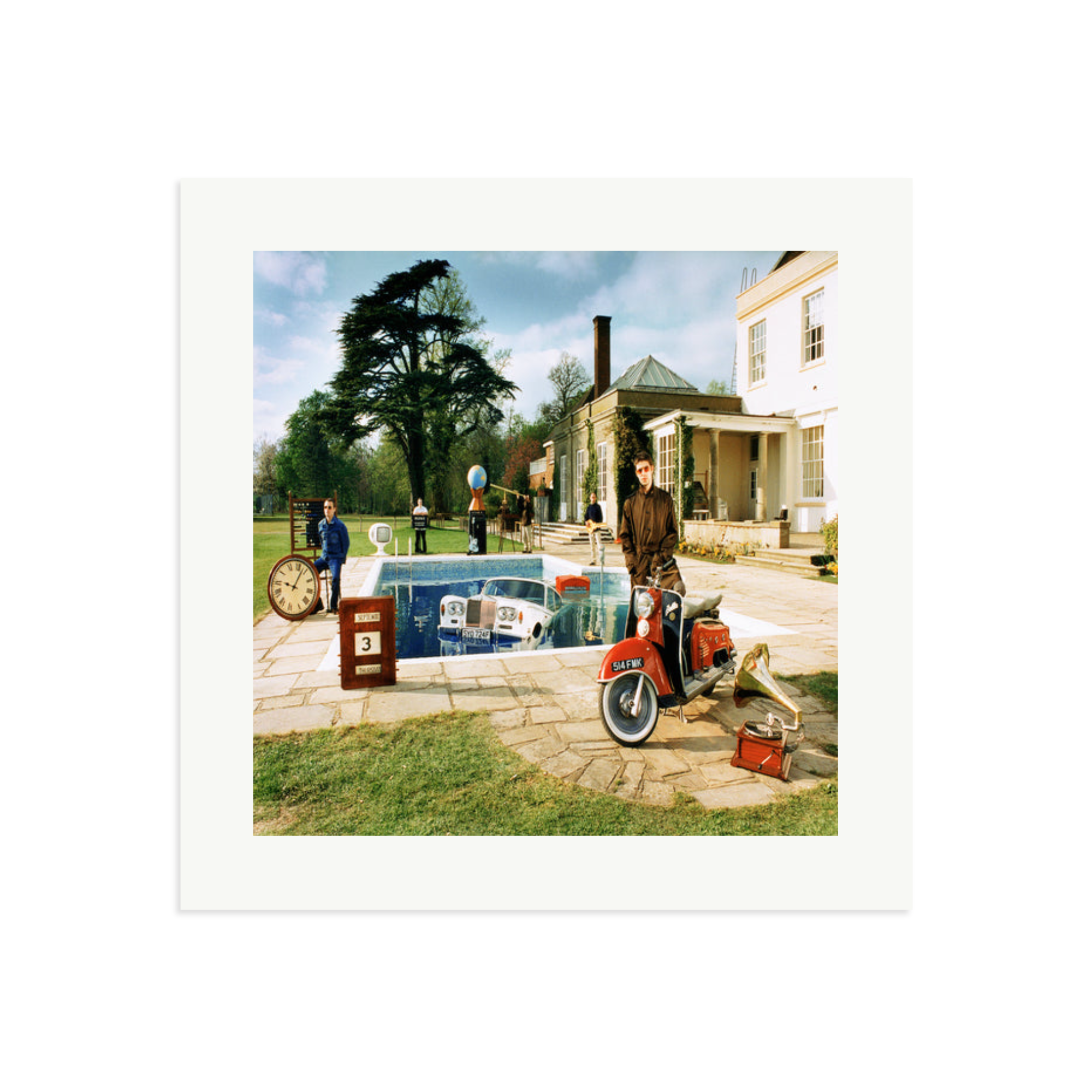 oasis-be-here-now-frame-9.png?
