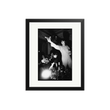 Siouxsie with gun
