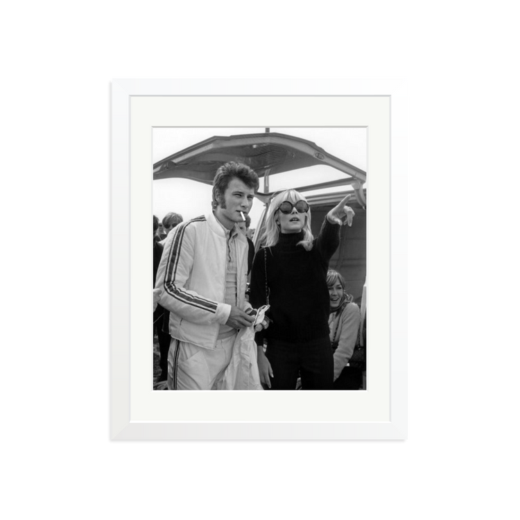 シルヴィ・バルタン直筆サイン入り写真…