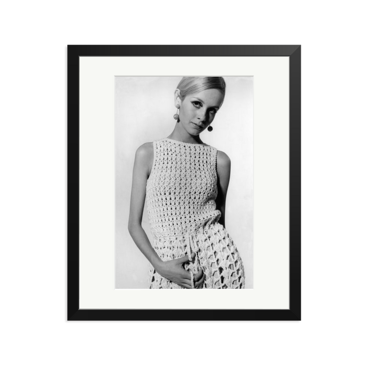 twiggy-models-frame-7.png?v=